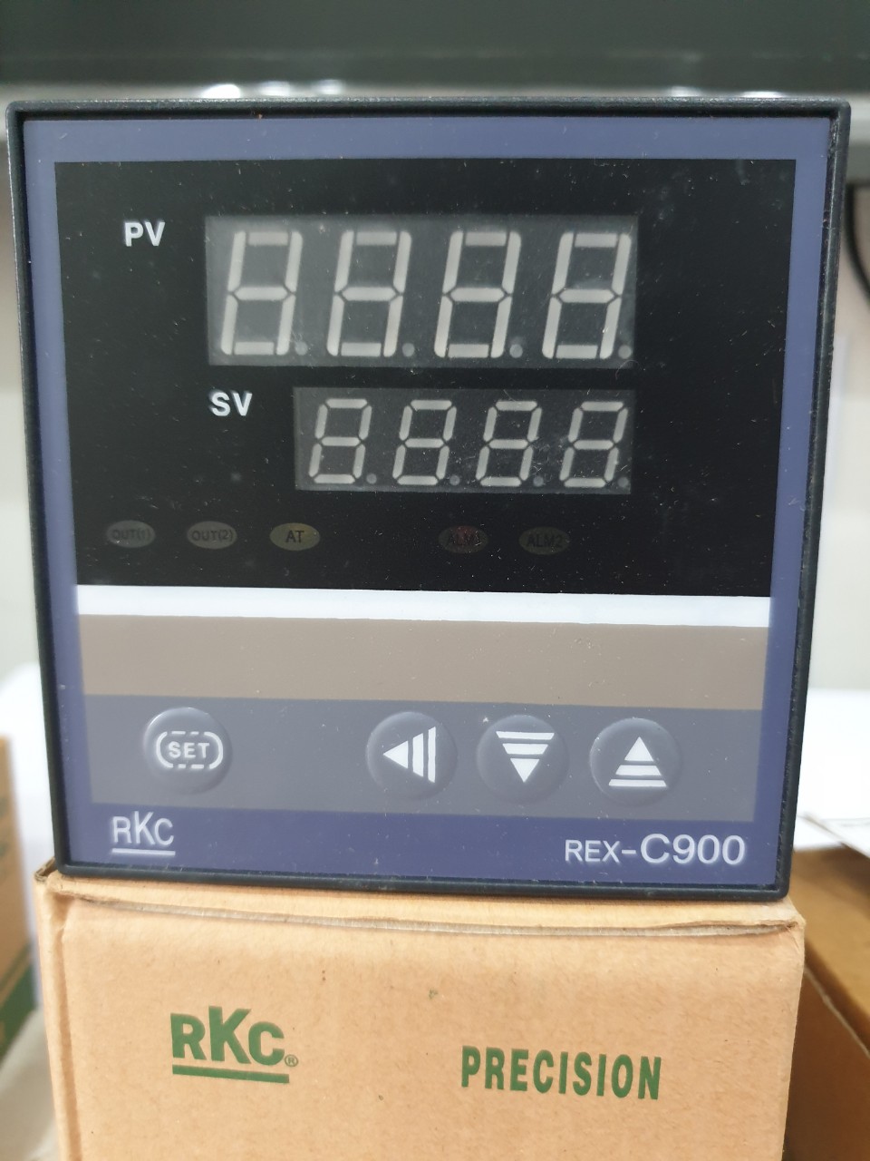 Đồng hồ nhiệt độ RKC REX-C900
