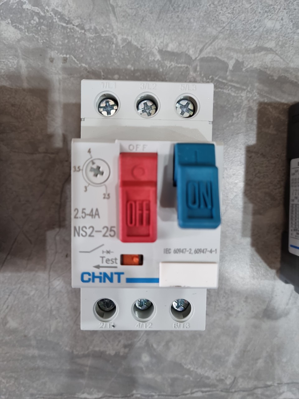 MCB chỉnh dòng NS2-25 Chint  2.5- 4A